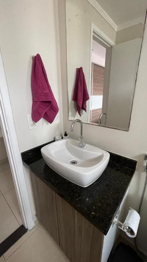 Apartamento Praia Das Asturias Гуаружа Екстериор снимка